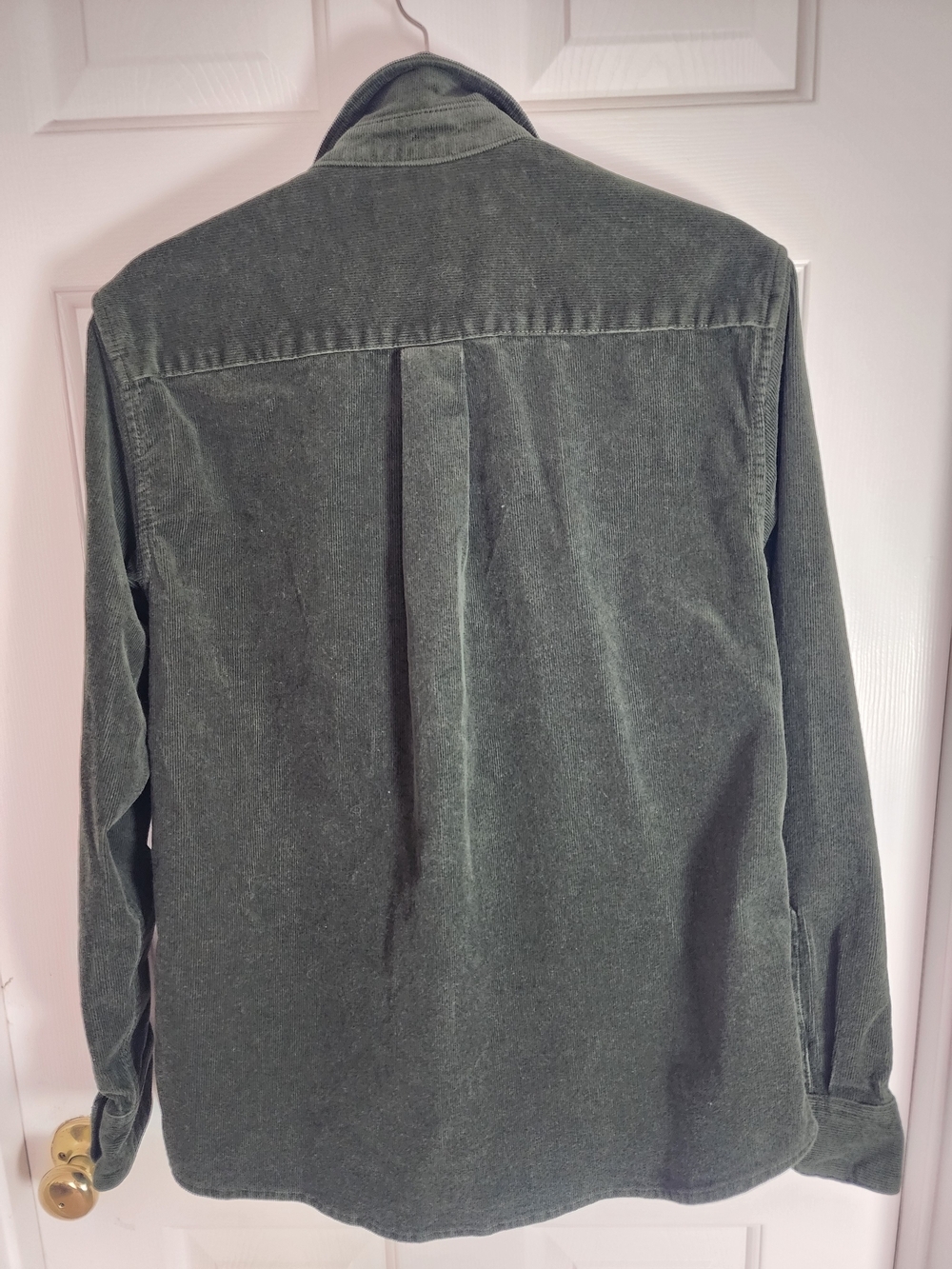 Everlane Men’s Forest Green Corduroy Button-Down Shirt - Picture 3 of 8